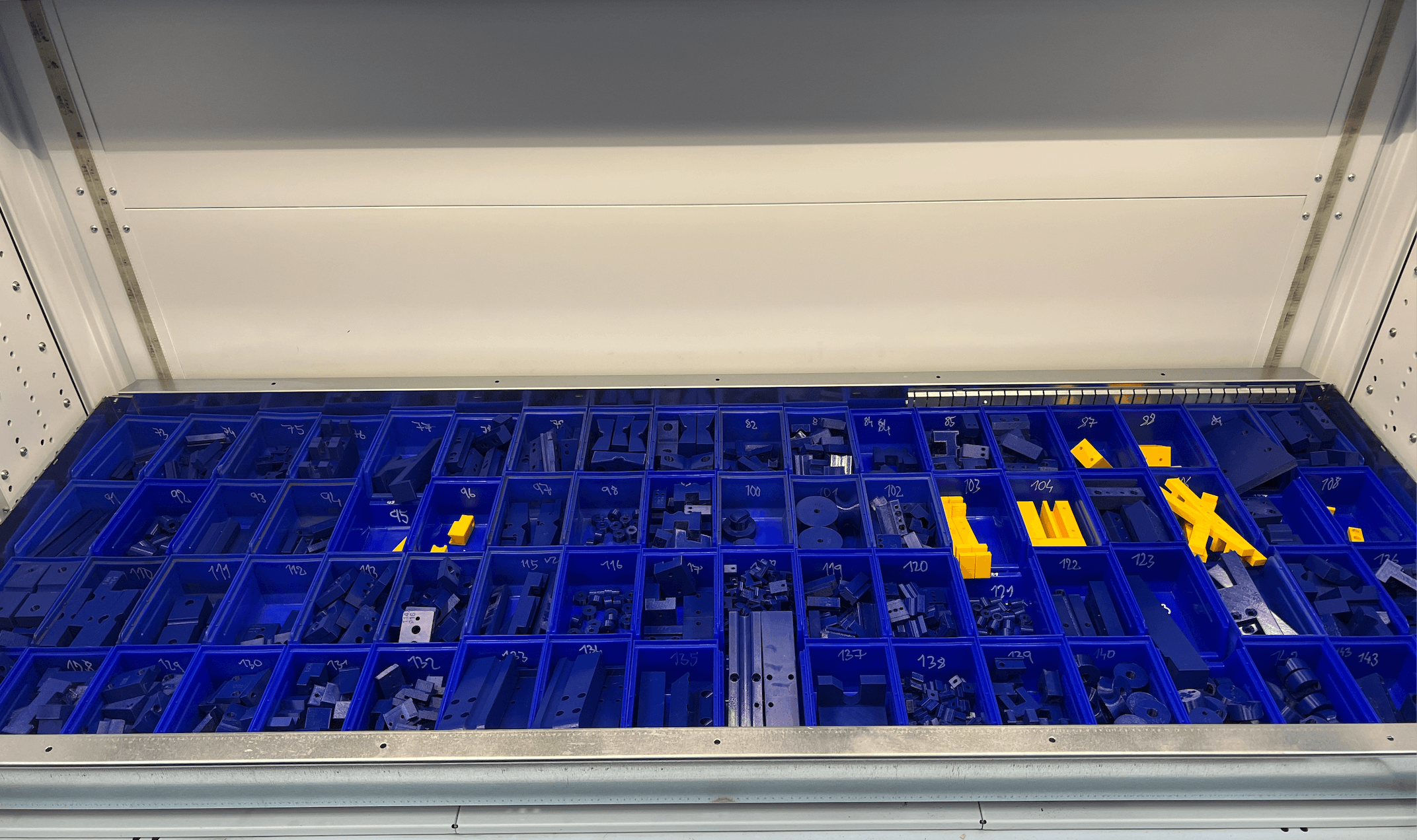 Sériová výroba více než 250 náhradních dílů