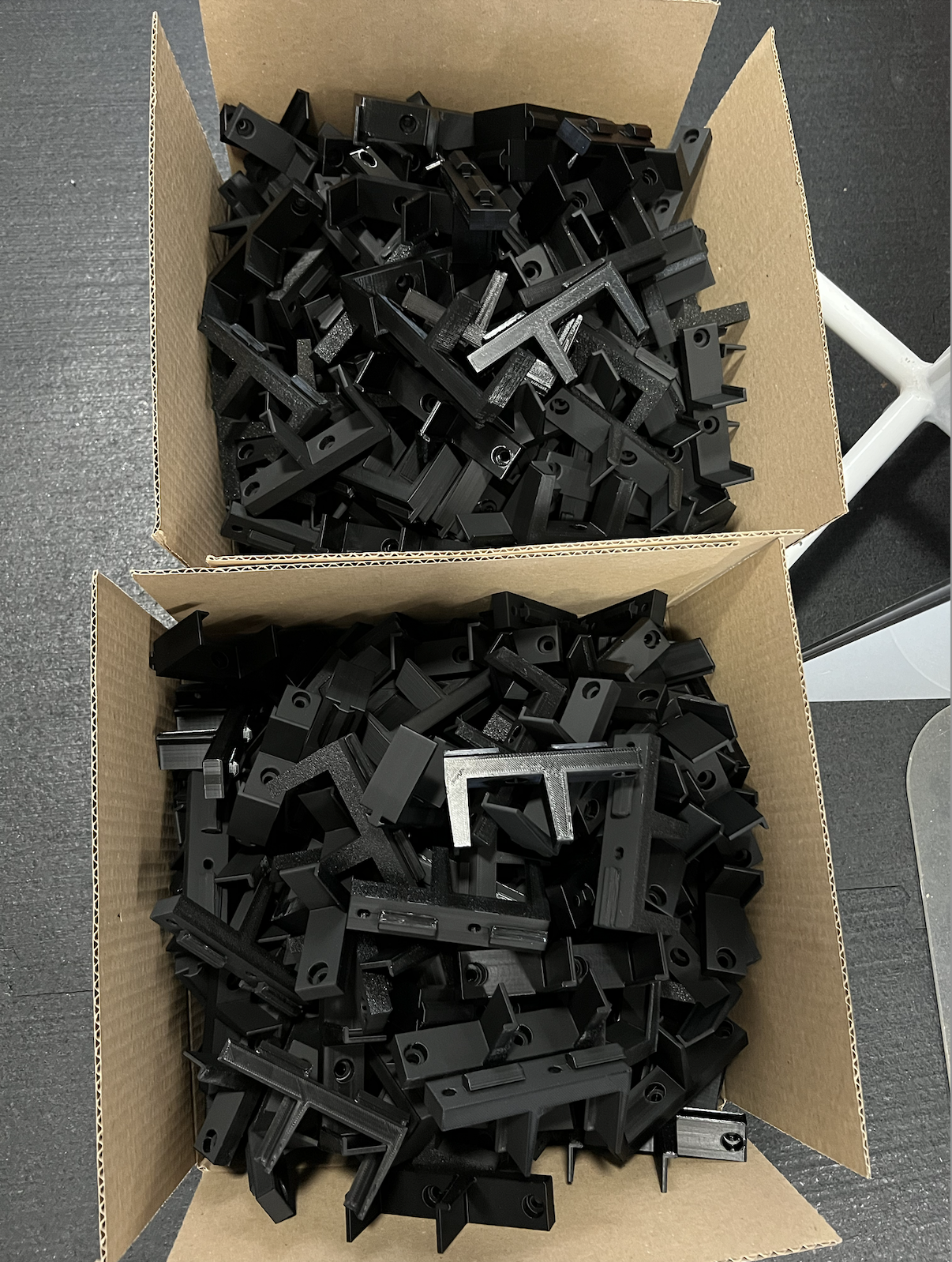 Sériová výroba držáků